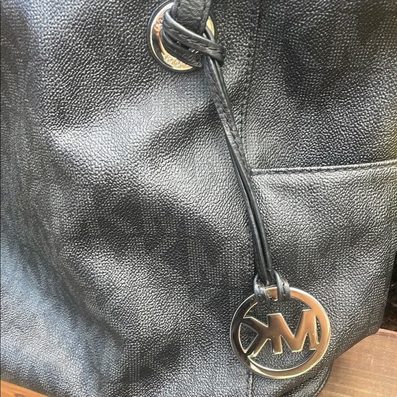 Michael Kors Black Leather Tote with Structured Design - Picture 11 of 14